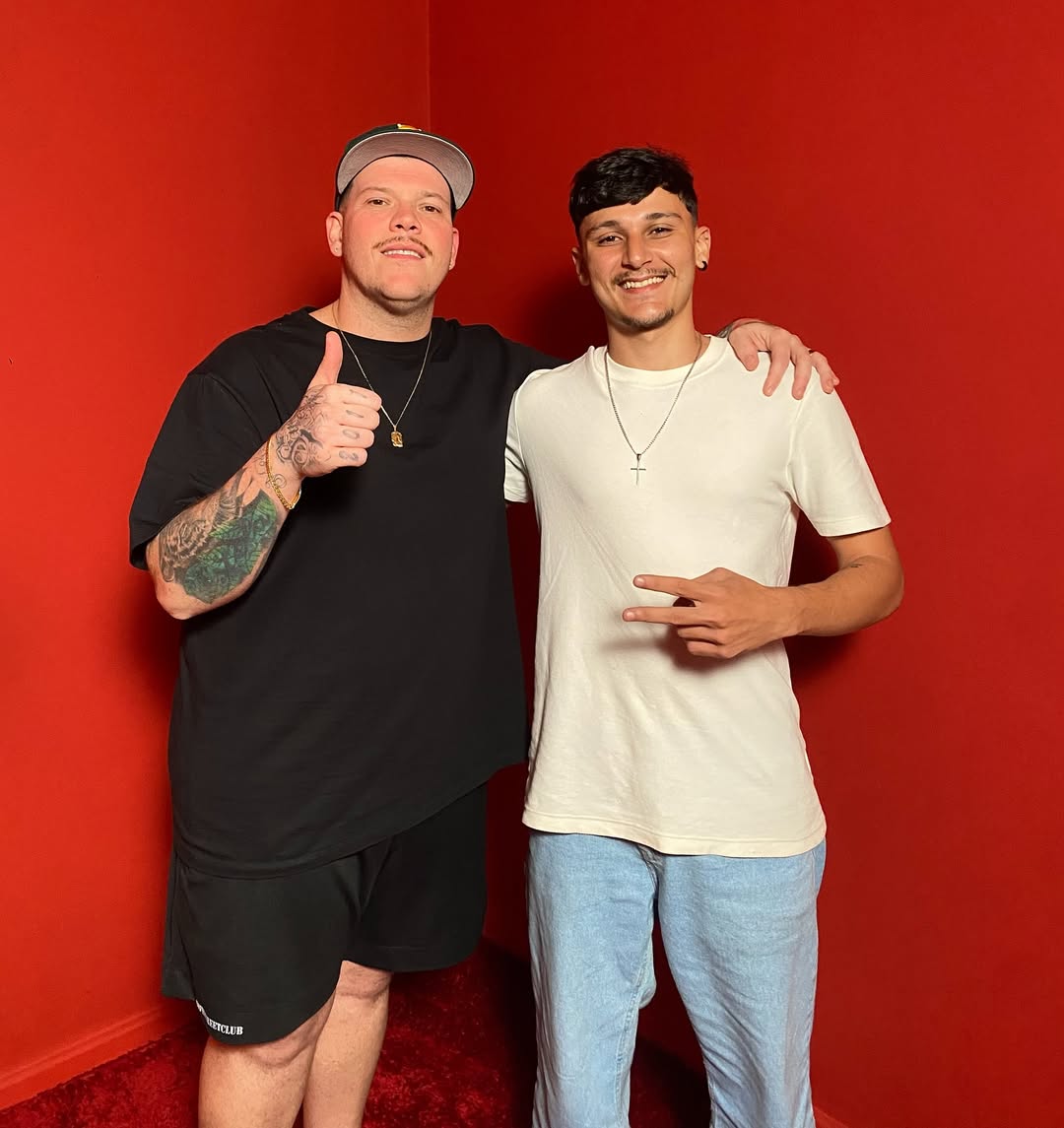 Vinicius Moreno com o cantor Ferrugem - Foto: Reprodução / Instagram @vinicius_moreno 