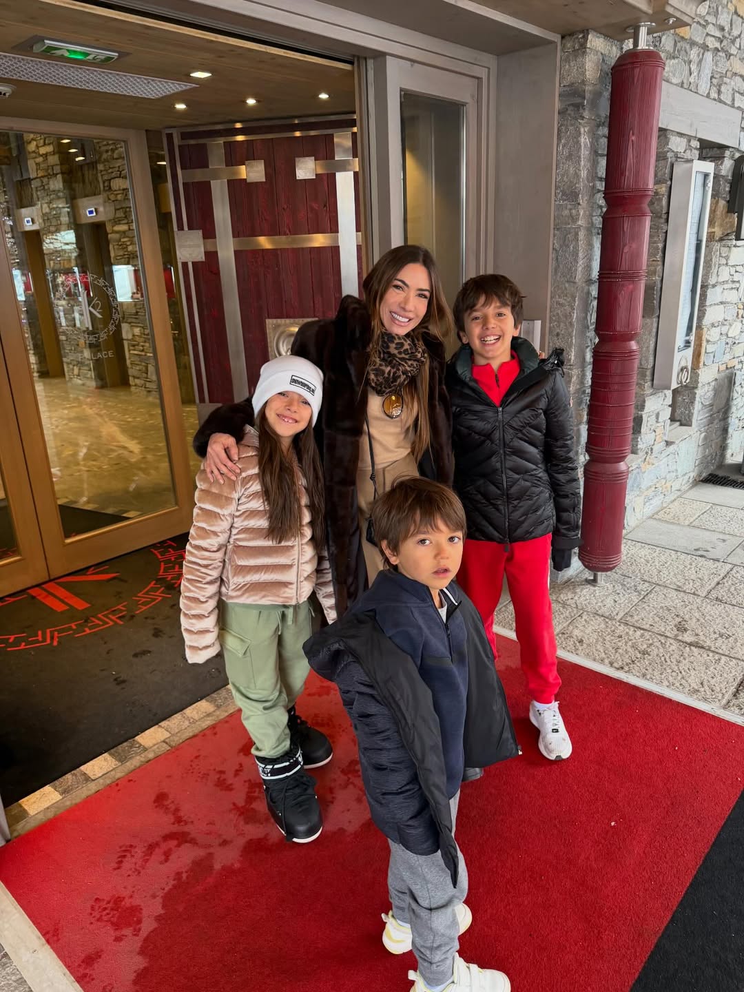 Patricia Abravanel mostra fotos de férias com a família e os filhos - Foto: @patriciaabravanel