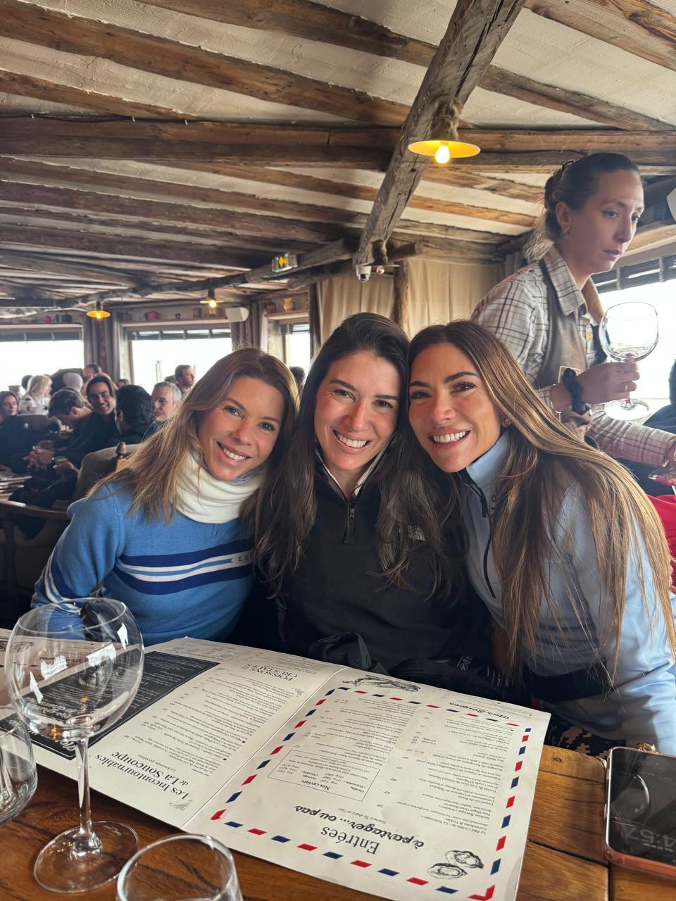 Patricia Abravanel mostra fotos de férias com a família e os filhos - Foto: @patriciaabravanel