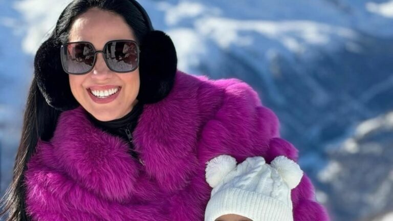 Graciele Lacerda e a filha surpreendem com looks de frio na neve da Suíça