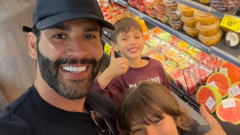 Gusttavo Lima mostra momento raro com os filhos: ‘Programa de meninos’