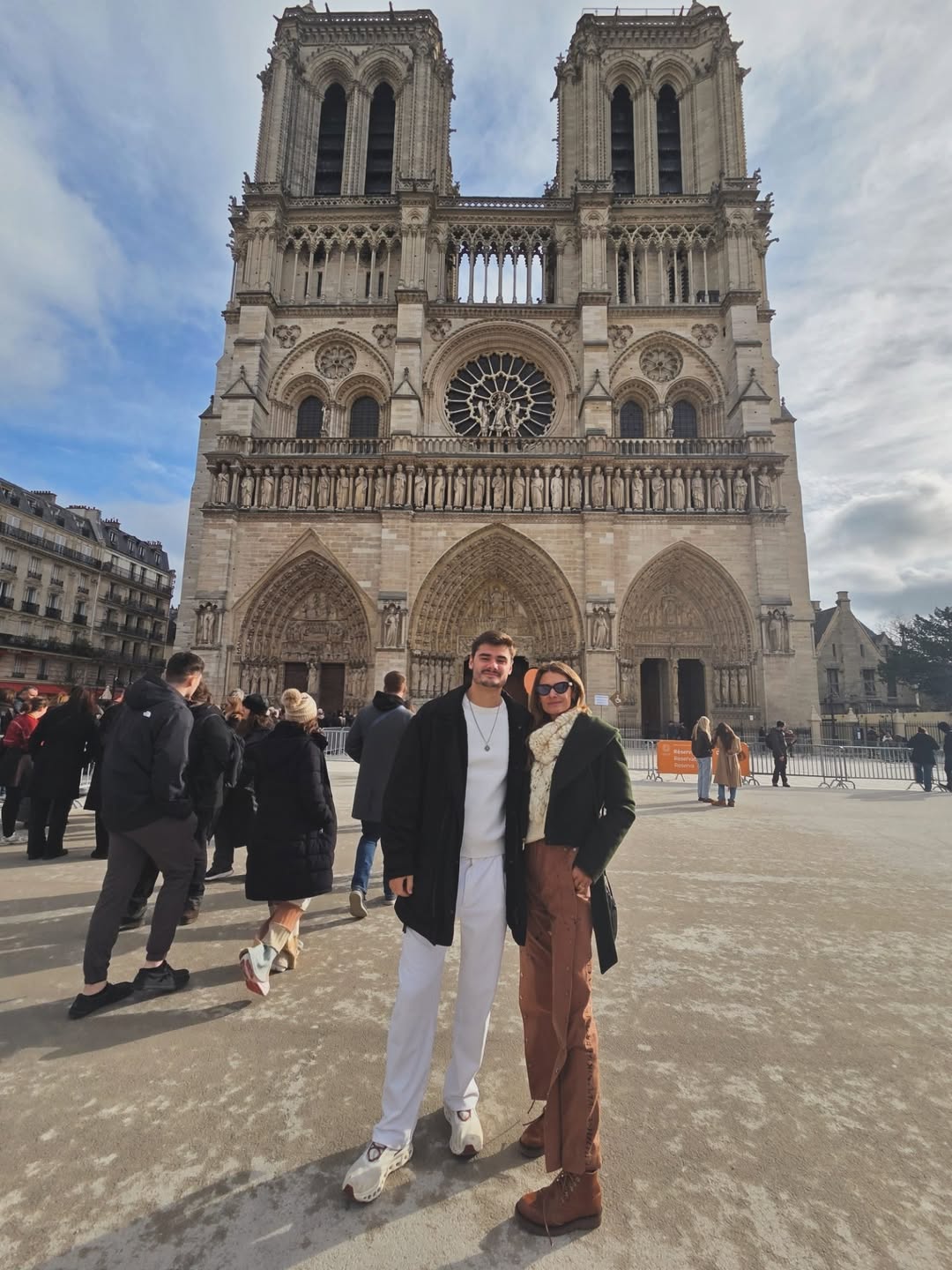 João Assunção curte viagem com a mãe e o padrasto - Foto: Reprodução/Instagram @priborgonovi