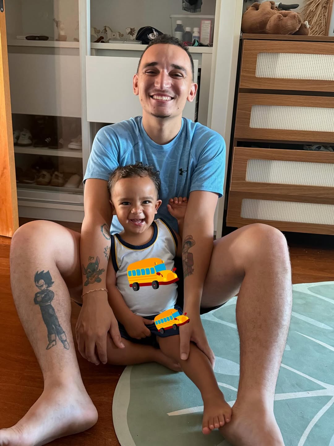 Jorge, filho mais velho de João Gomes e Ary Mirelle, em seu primeiro dia de aula - Foto: Reprodução / Instagram @arymirelle