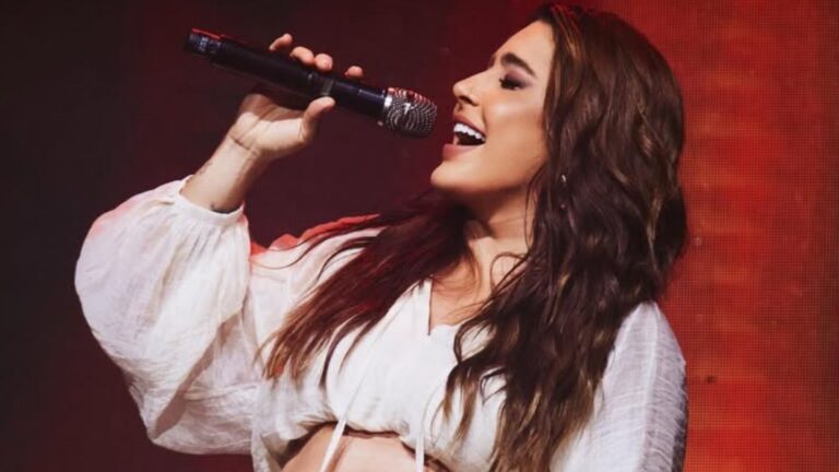 Lauana Prado encanta com fotos da barriga após revelar gravidez: ‘Momento especial’