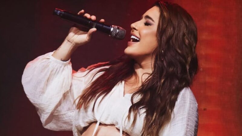 Lauana Prado anunciou gravidez em show - Foto: Reprodução / Instagram @lauanaprado