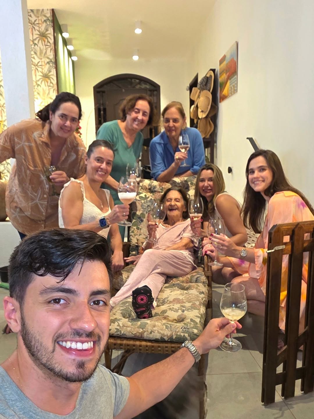 Laura Cardoso celebra o Ano Novo em família - Foto: Reprodução / Instagram @atrizlauracardoso