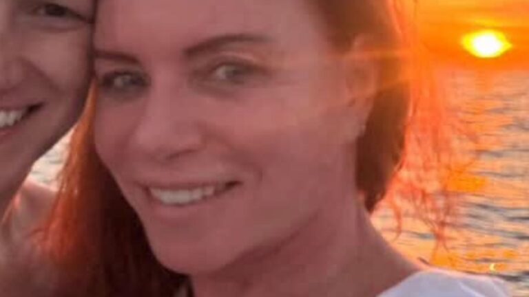 Discreta, Leilane Neubarth posta foto rara ao lado da namorada: ‘Um grande amor’
