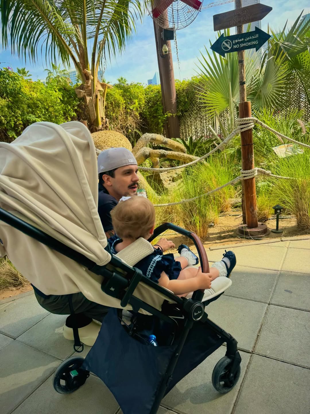 Luan Santana com a filha, Serena, em Dubai - Foto: Reprodução / Instagram @luansantana