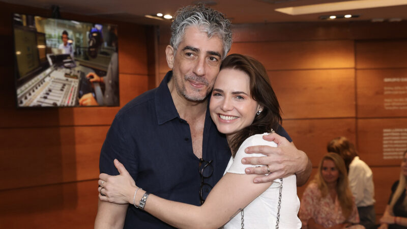 Leticia Colin celebra reconciliação com Michel Melamed