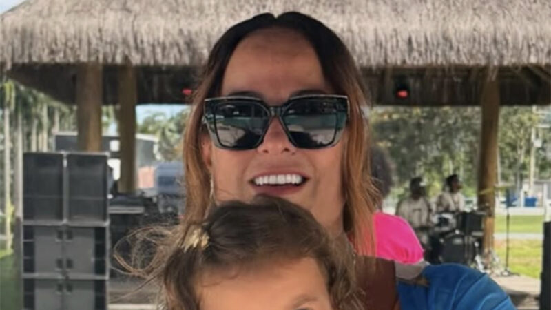 Nadine Gonçalves surge com a neta Helena - Foto: Reprodução / Instagram