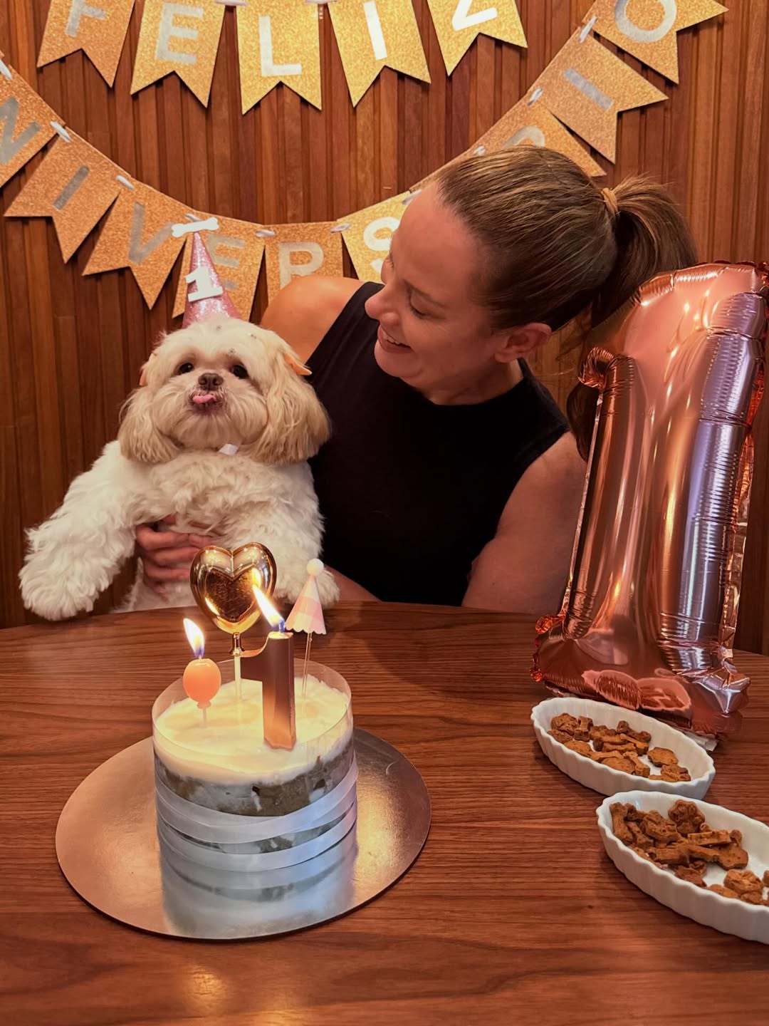 Regina Volpato comemora aniversário de sua cachorrinha - Foto: @regina_volpato