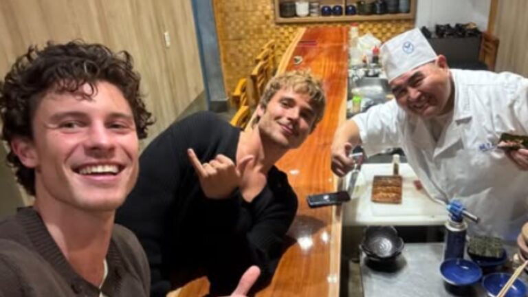 Brasileiro? Shawn Mendes e João Lucas aproveitam restaurante em São Paulo