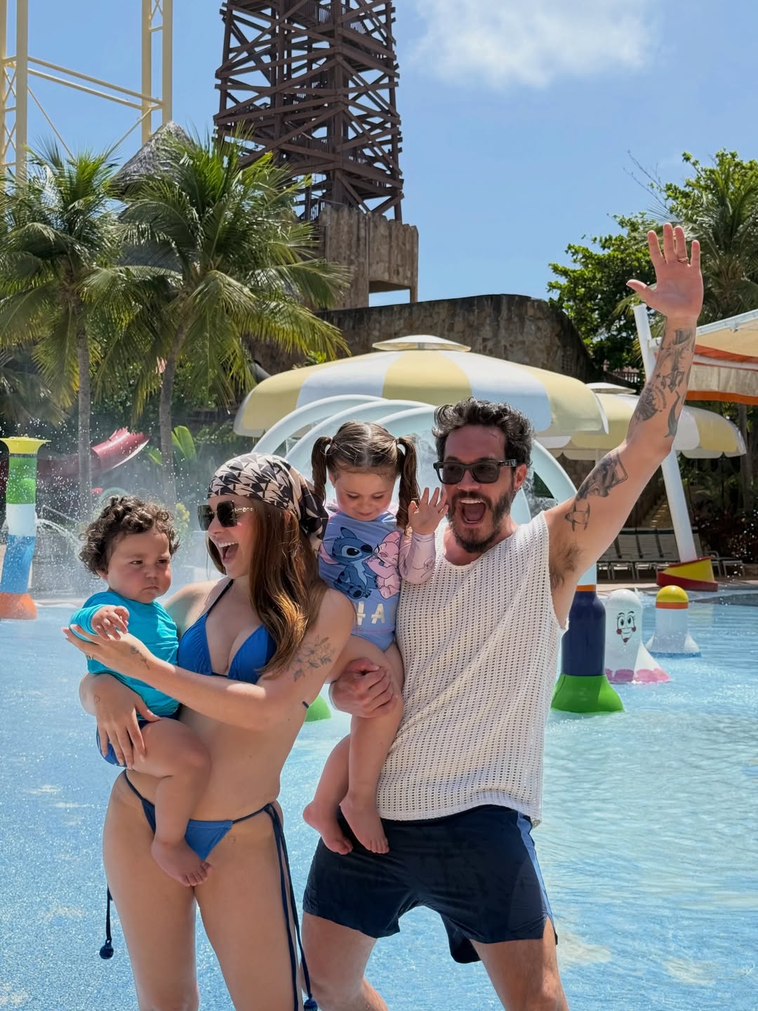 Viih Tube e Eliezer com os filhos, Lua e Ravi - Foto: Reprodução / Instagram @viihtube 