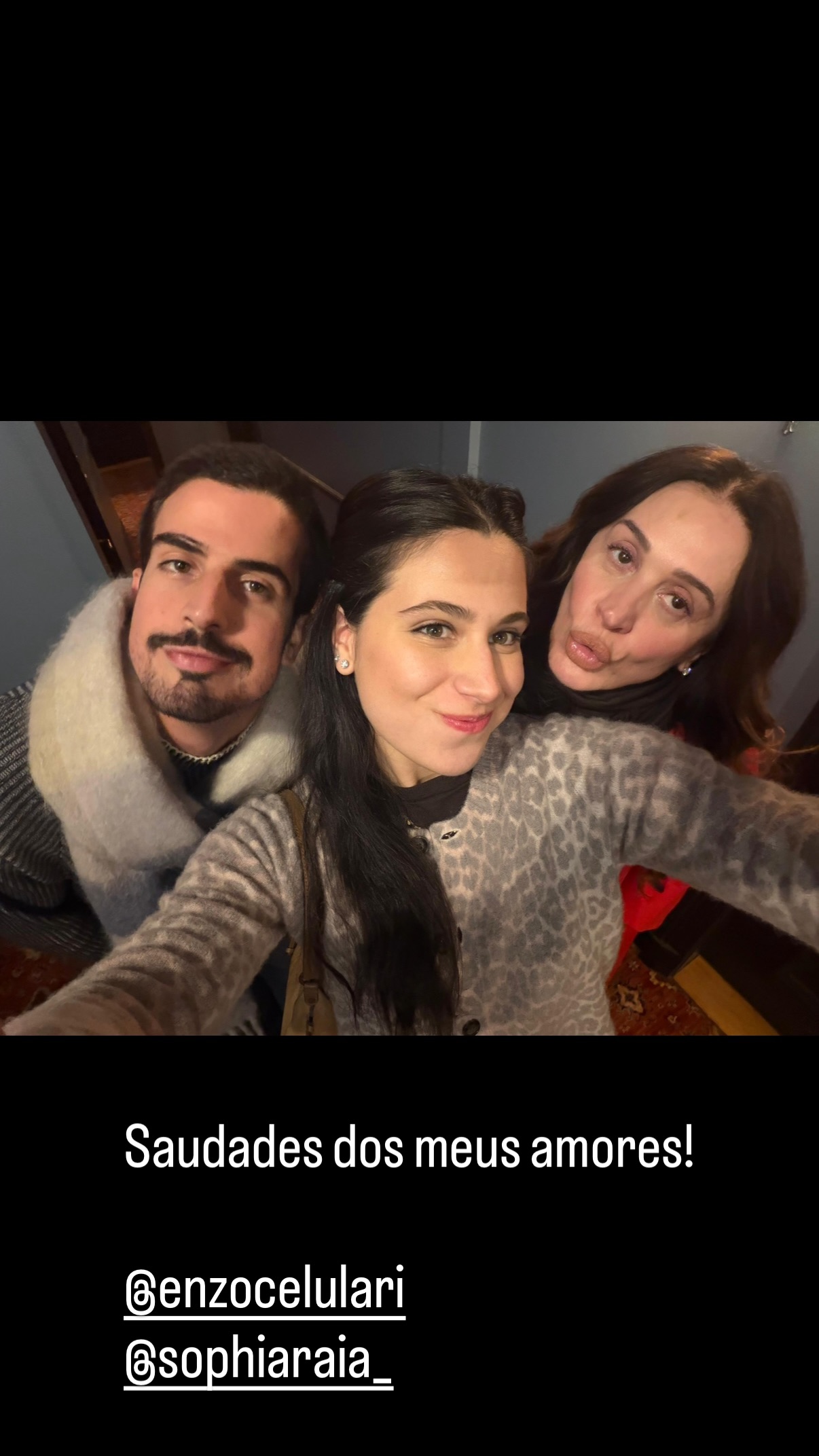 Claudia Raia com os filhos— Foto: Reprodução/Instagram @claudiaraia