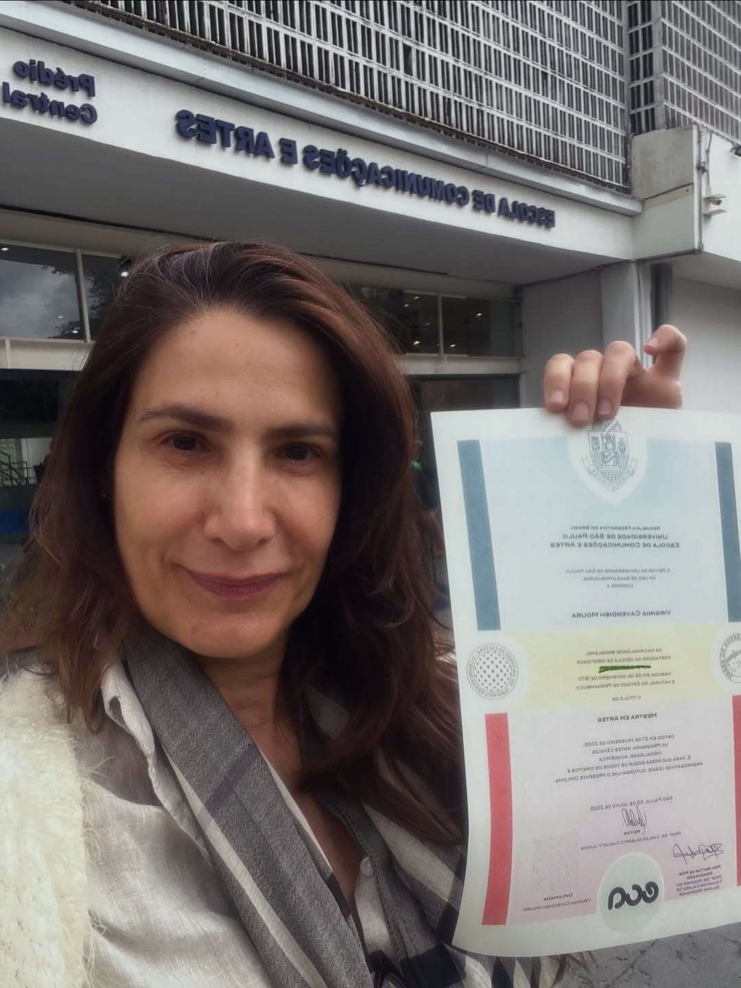 Virginia Cavendish conquista título de mestre na USP — Foto: Reprodução/ Instagram
