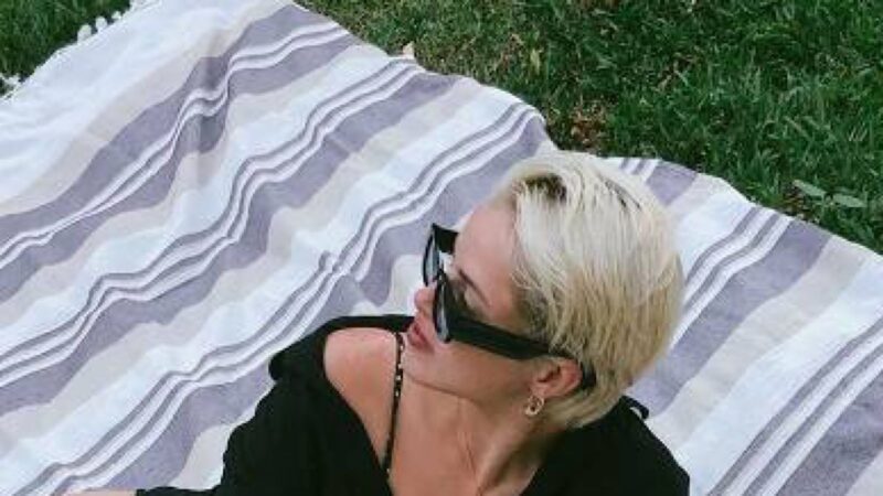 Agatha Moreira vive com Rodrigo Simas na mansão - Foto: Reprodução/Instagram @agathaamoreiraa