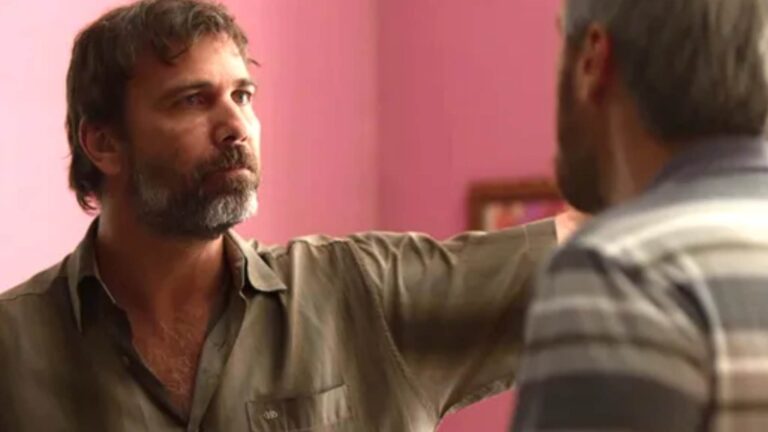 Aos 56 anos e fora das novelas, ator da Globo é filho de ícone de escola de samba e cunhado de atriz
