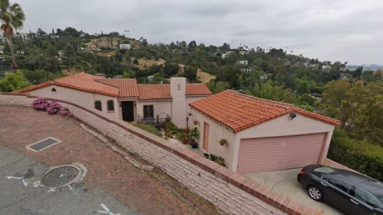 Aos 26 anos, cantora pop tem mansão de R$ 21 milhões nas montanhas de Hollywood