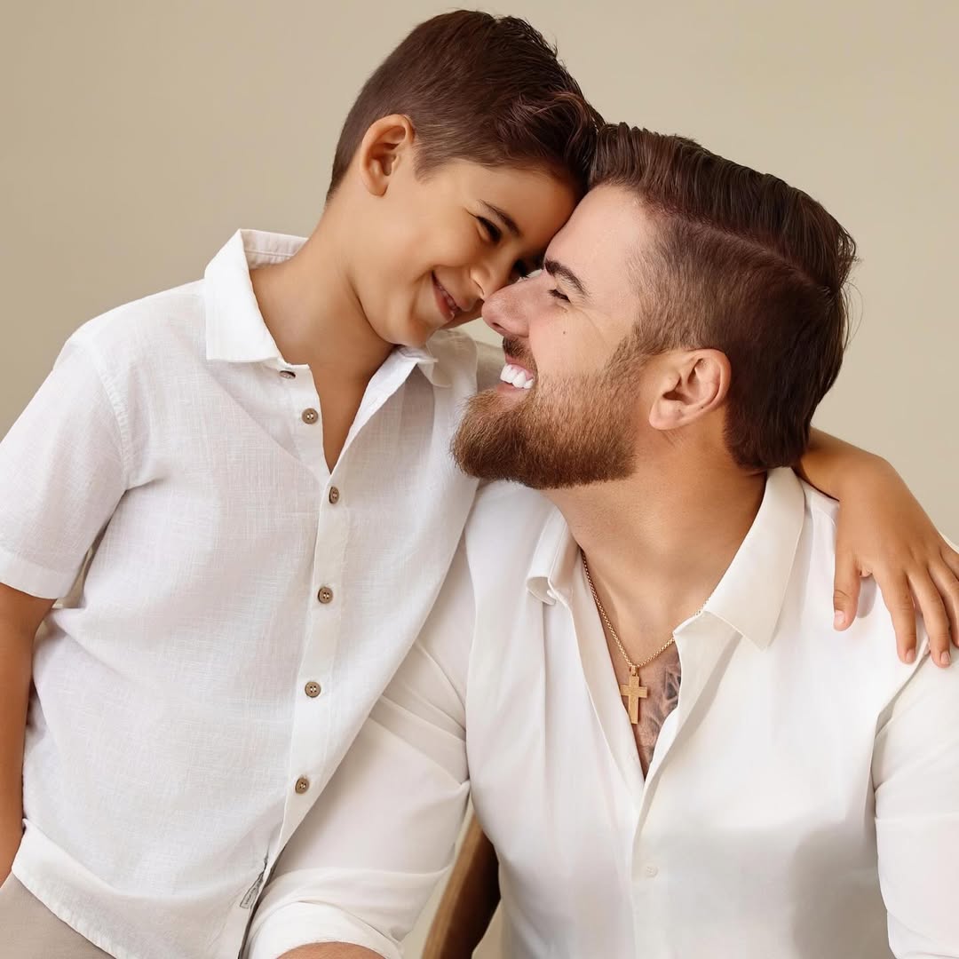 Natália Toscano e Zé Neto com os filhos - Foto: Instagram @nataliaftoscano