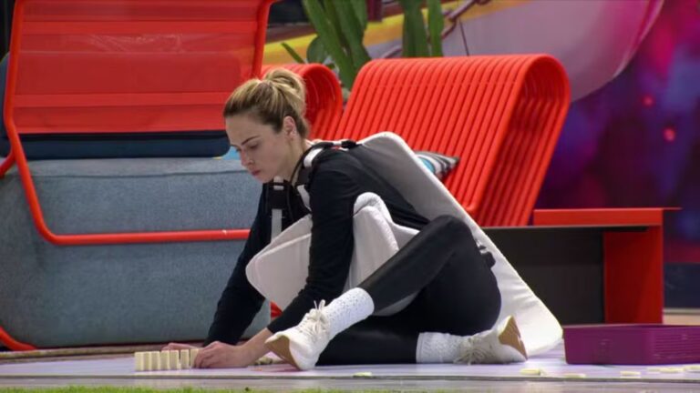 Ex-BBB Fernanda Bande comenta punição envolvendo Ana Paula Renault no BBB 26: ‘Vontade de tacar dominó’