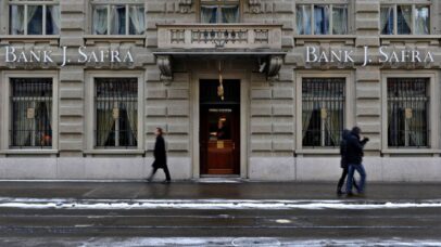 Fachada de uma unidade do banco Safra em Zurique, na Suíça - Foto: Getty Images