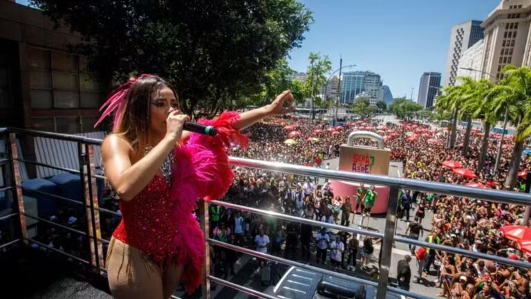 Aos 30 anos, perda de bebê, faturamento de luxo e reviravolta no Carnaval marcam trajetória de cantora