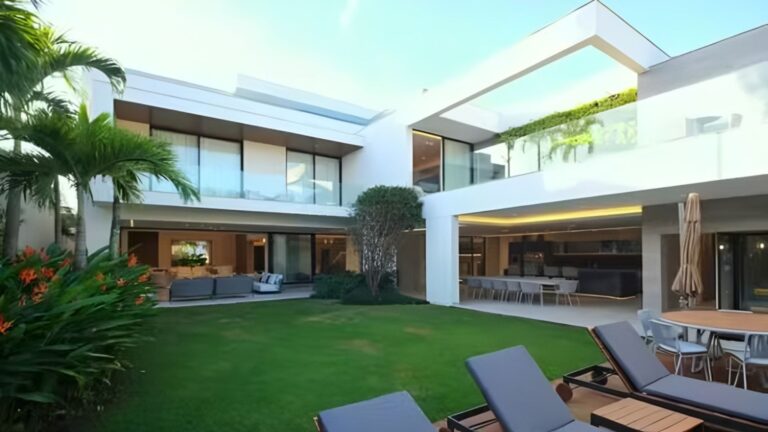 Mansão luxuosa de R$ 28 milhões é palco de surpresa íntima de jogador para esposa