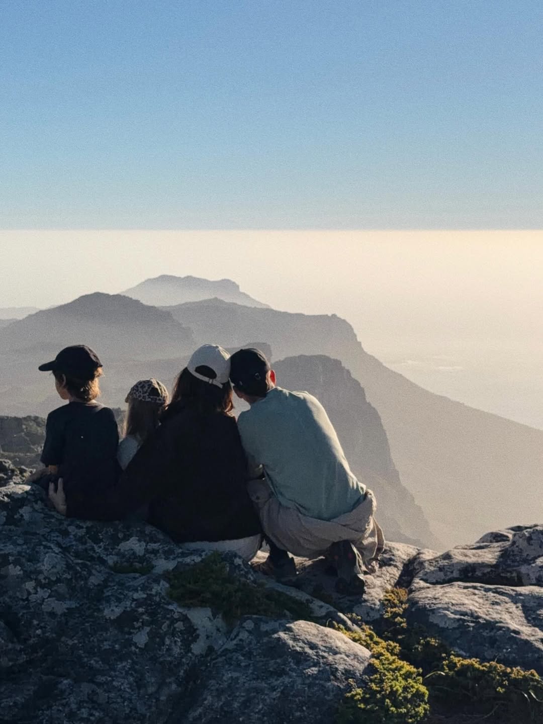 Monica, Junior Lima e os filhos, Otto e Lara – Reprodução/Instagram @monicabenini