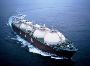 Navio transportador de gás natural liquefeito (LNG) - Foto: Divulgação