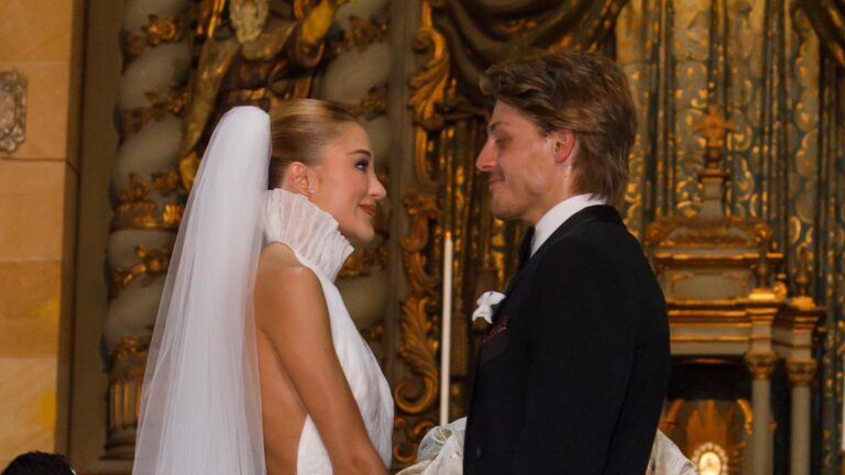 Casamento de Esther Marques e Adolpho Mello: Veja as fotos da cerimônia religiosa