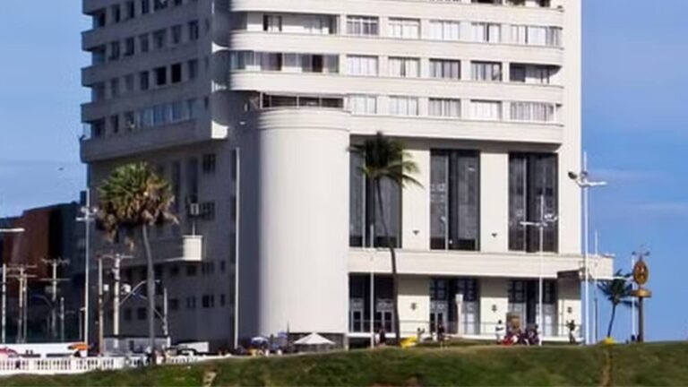Ator brasileiro é proprietário de apartamento avaliado em mais de R$ 2 milhões em área histórica de Salvador