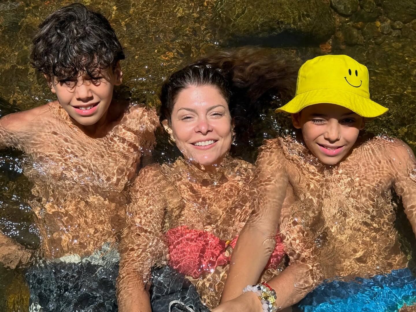 Bárbara Borges com os filhos, Martin e Theo - Foto: Reprodução / Instagram @eubarbaraborges