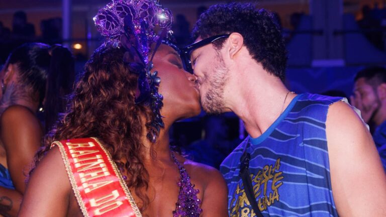 Namorado de Iza conta como é o contato com a filha da cantora