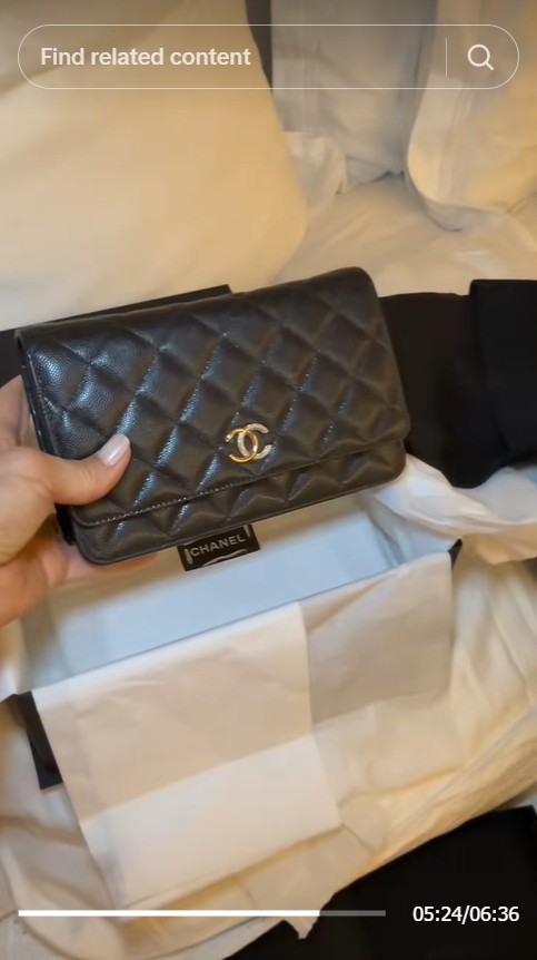 Maira Cardi mostra bolsa-carteira de grife - Foto: Reprodução/TikTok @cardinigro