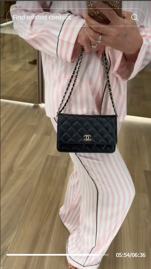 Maira Cardi mostra bolsa-carteira de grife - Foto: Reprodução/TikTok @cardinigro