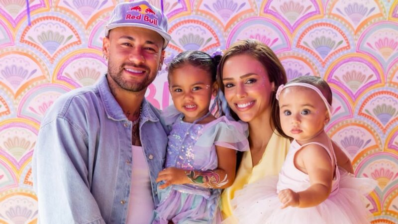 Bruna Biancardi encanta ao mostrar fotos do bloco de Carnaval das filhas