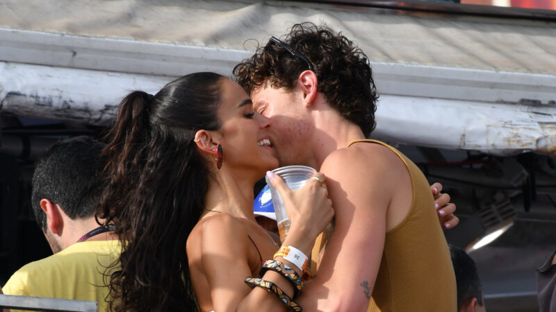 Bruna Marquezine e Shawn Mendes - Foto: Claudio Cavalheiro/ Brazil News