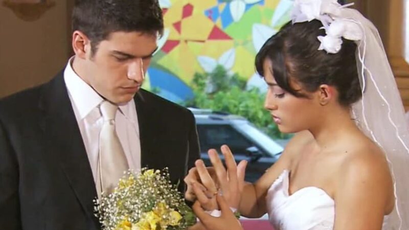 Carolina Oliveira em TiTiTi - Foto: Reprodução / TV Globo