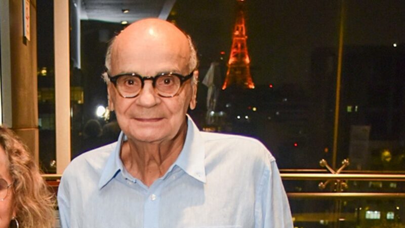 Aos 82 anos, Drauzio Varella faz rara aparição com a esposa, que é atriz da Globo