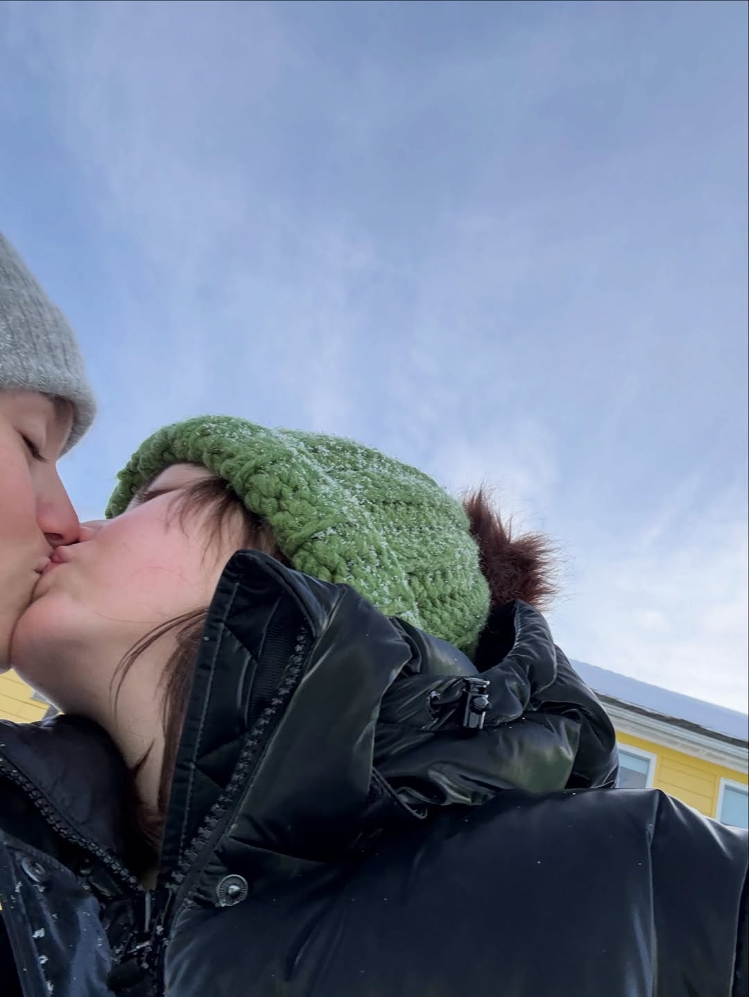 Elisa Annenberg exibe foto de beijo com a namorada - Foto: Reprodução / Instagram