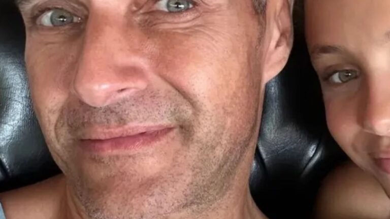 Aos 51 anos, apresentador da Globo encanta ao posar com a filha: ‘A cara do pai’