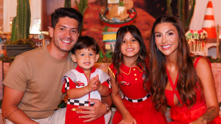 Veja a festa de aniversário do filho de Arthur Aguiar: Tema, lembrancinhas e decoração