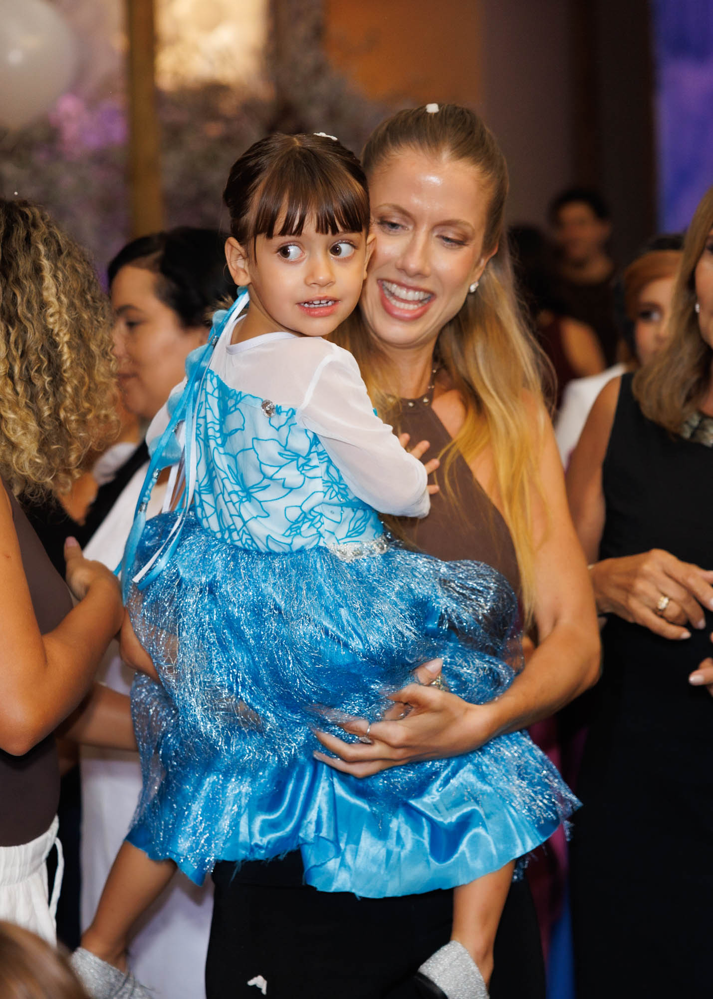 Ava e Gabriela Prioli - Fotos: Manuela Scarpa/Brazil News