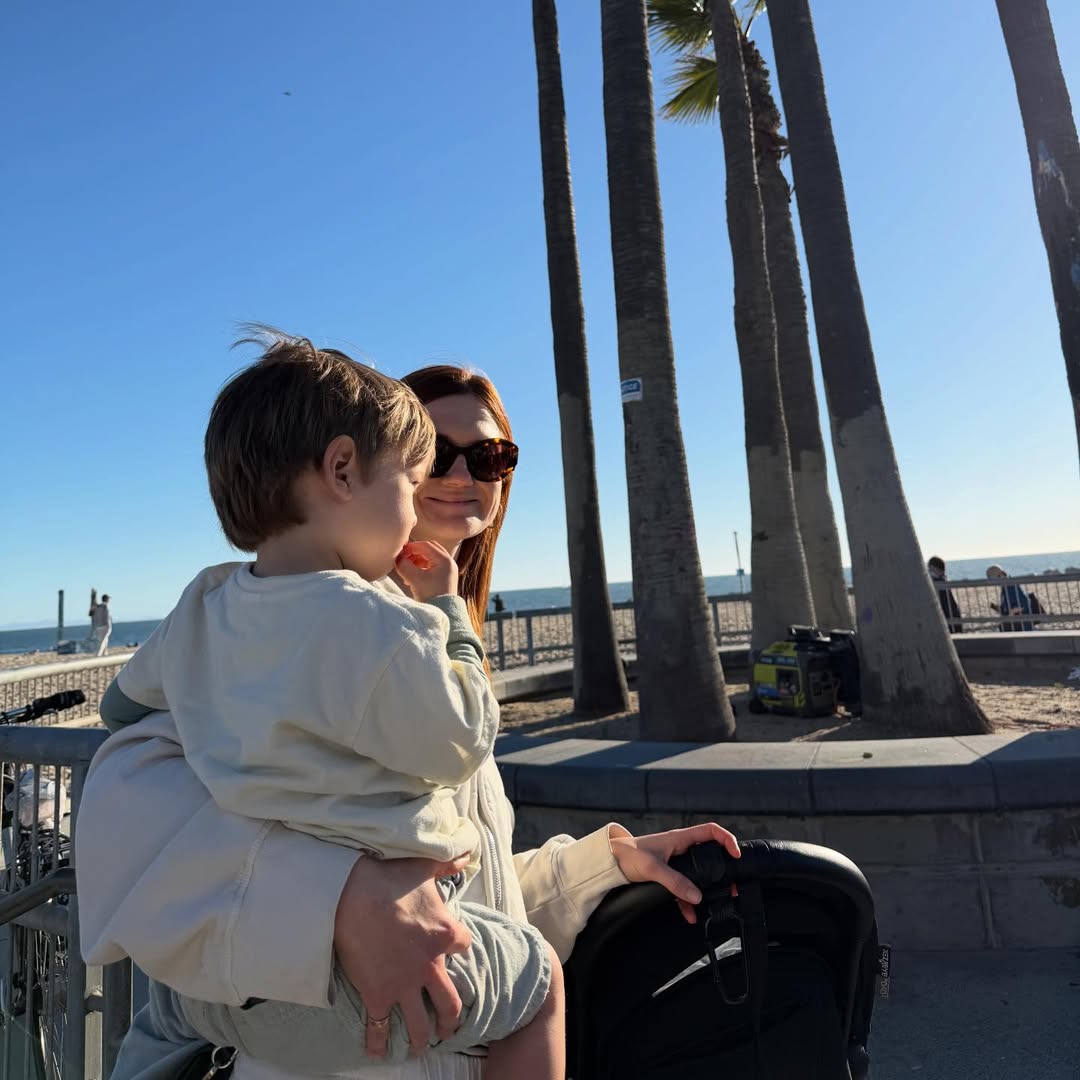 Bonnie Wright exibe fotos inéditas do filho - Foto: Reprodução / Instagram