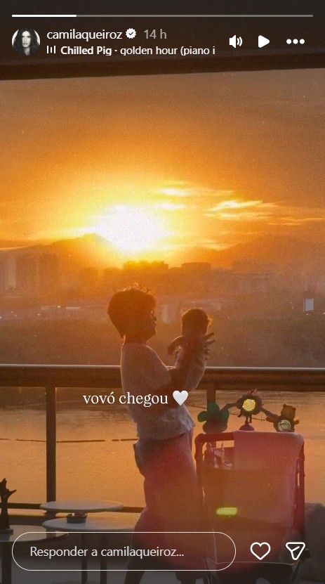 Mãe de Camila Queiroz com a neta, Clara - Foto: Reprodução/Instagram @camilaqueiroz 