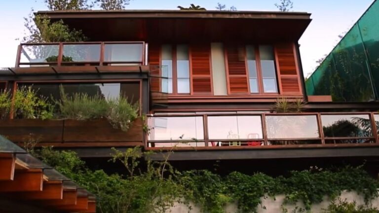Apresentador da Globo vive em mansão de R$ 20 milhões com três andares em área nobre do Rio