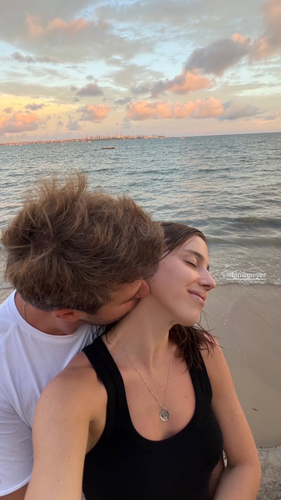 Alice Wegmann com o namorado, Luiz Guilherme Niemeyer