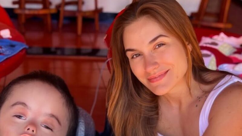Bruna Massa com o filho, Noah - Foto: Reprodução / Instagram @brunamassa.psico