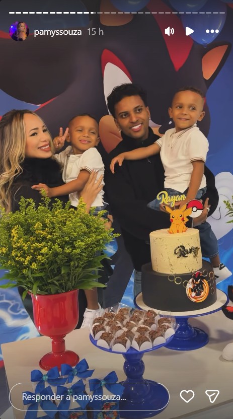 Rodrygo Goes e Pamella Souza com os filhos - Foto: Reprodução/Instagram @pamyssouza
