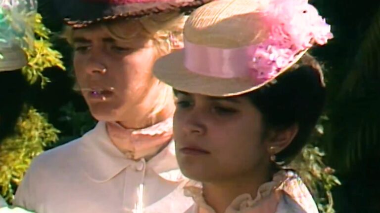 Aos 57 anos, jornalista da Globo já brilhou em novelas antes do sucesso nos noticiários